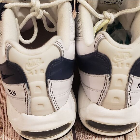 NIKE Sneakers   - Picture 6 of 12